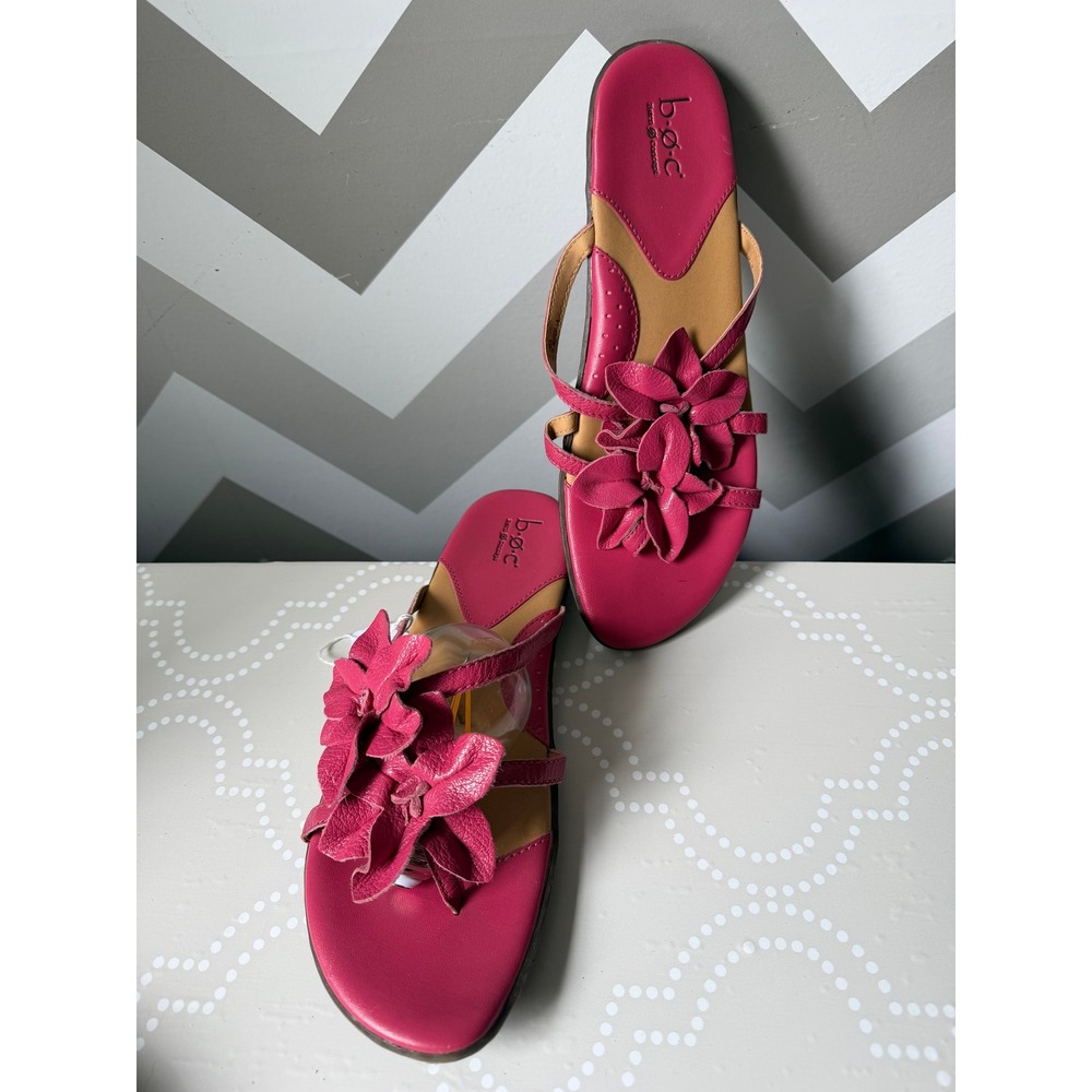 b.o.c. Born Concept Pink Leather Floral Applique Flat Sandals Size 9